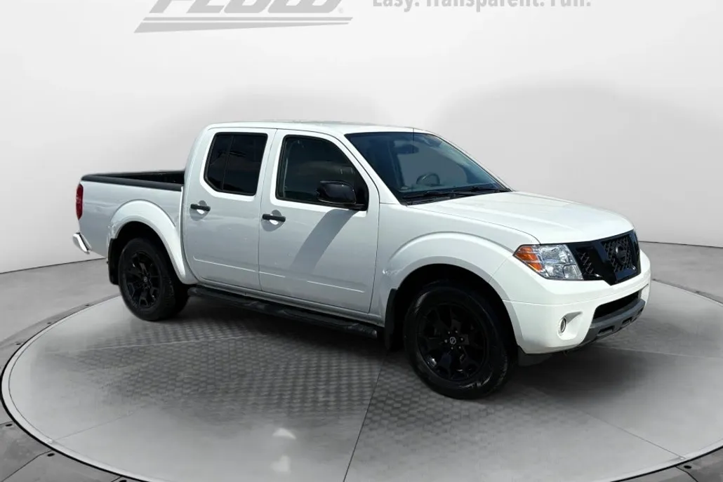2020 Nissan Frontier Crew Cab SV photo 1