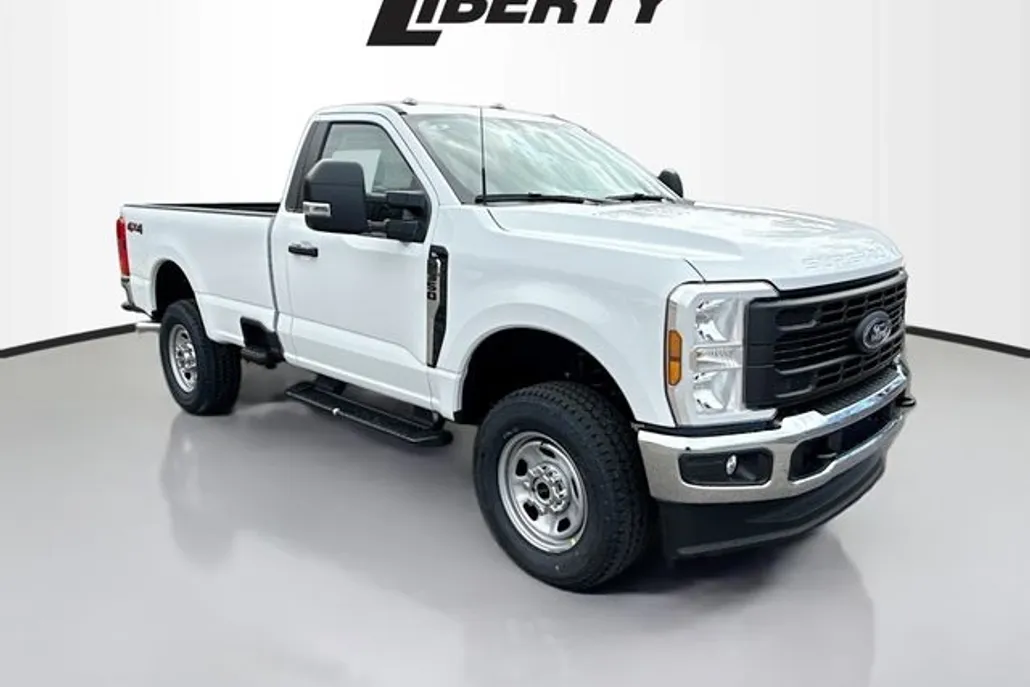 2025 Ford F-350 photo 1