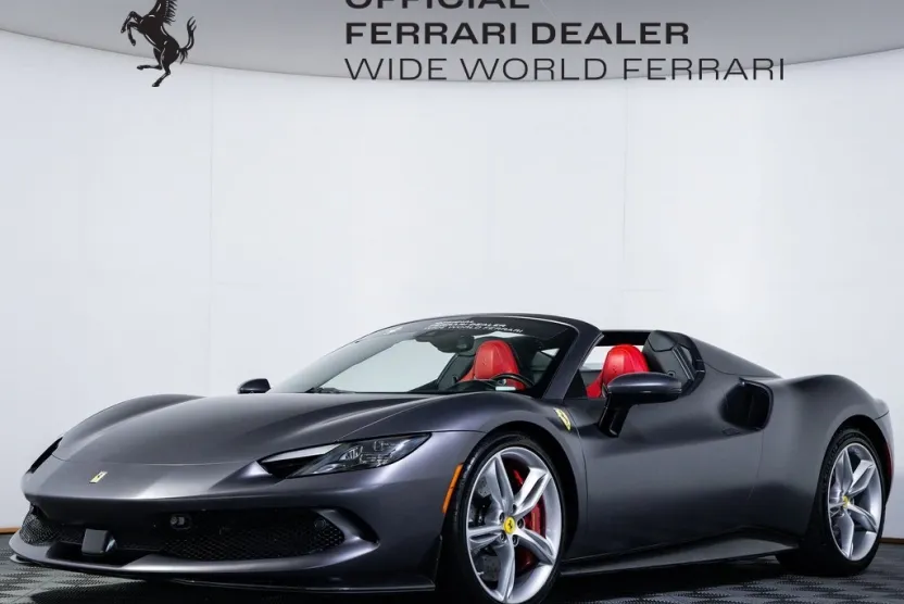 2023 Ferrari 296 GTS photo 1