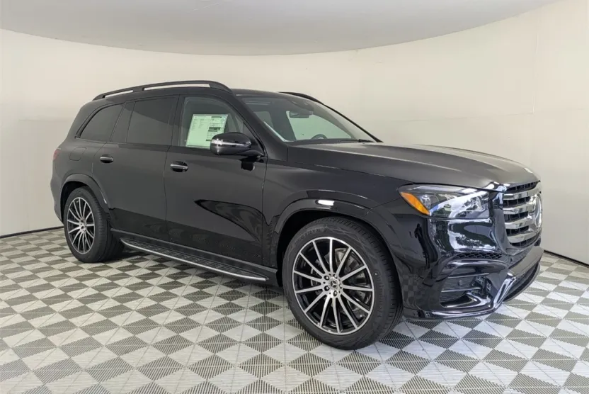 2026 Mercedes Benz GLS 580 4MATIC photo 1
