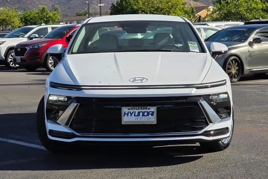 2026 Hyundai Sonata SEL Sport photo 1