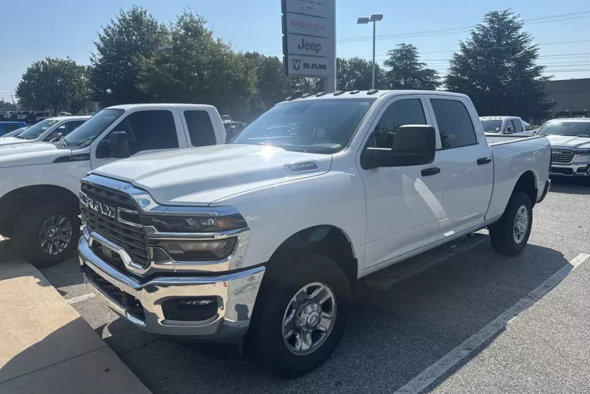 2025 Ram 2500 Tradesman photo 1