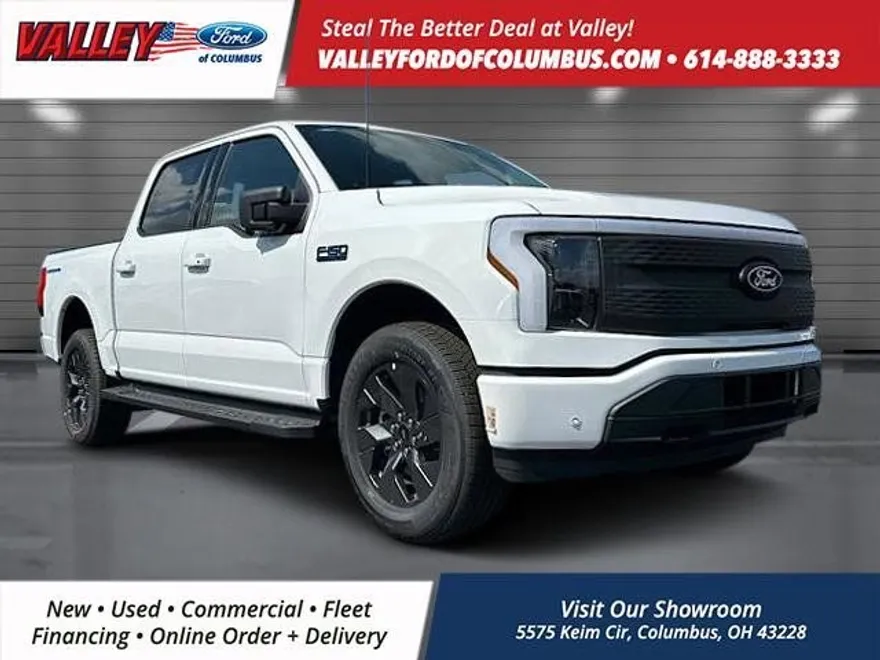 2025 Ford F-150 Lightning photo 1