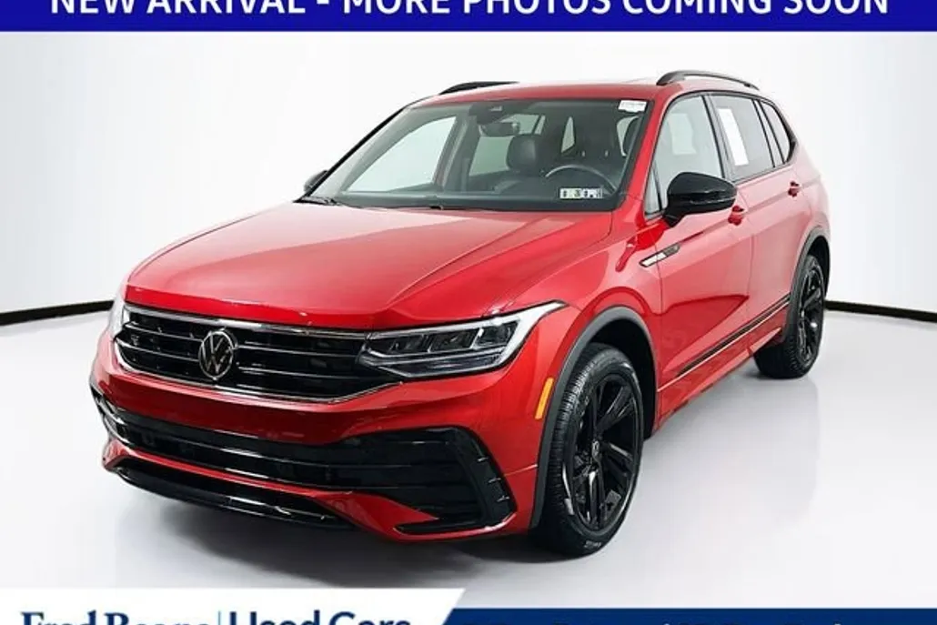 2024 Volkswagen Tiguan SE R-Line Black photo 1