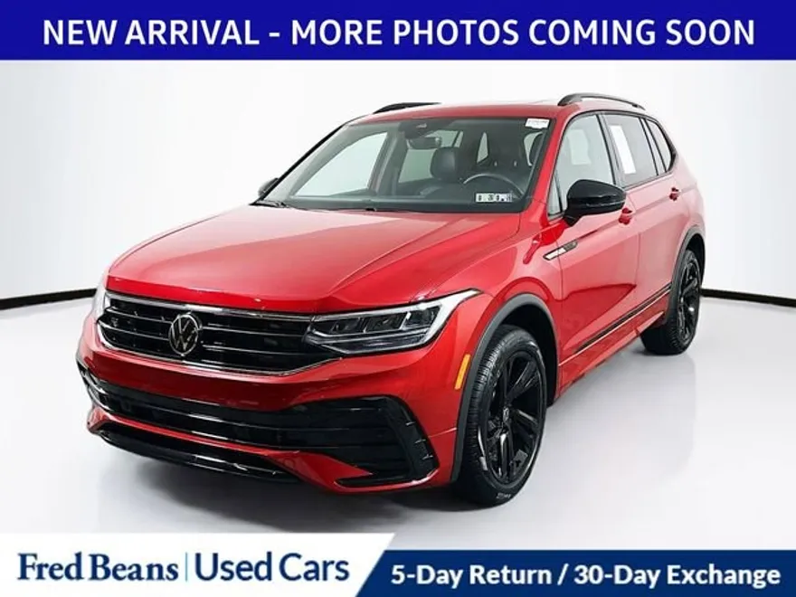 2024 Volkswagen Tiguan SE R-Line Black photo 1