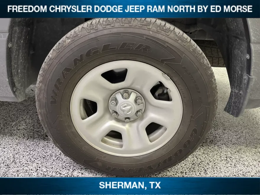 2024 Ram 1500 Tradesman photo 1