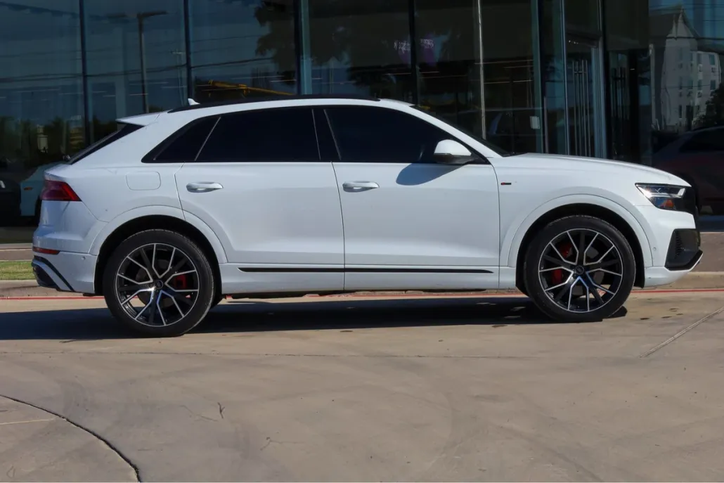2019 Audi Q8 line Premium Plus photo 1
