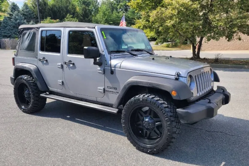 2016 Jeep Wrangler Unlimited Sport photo 1