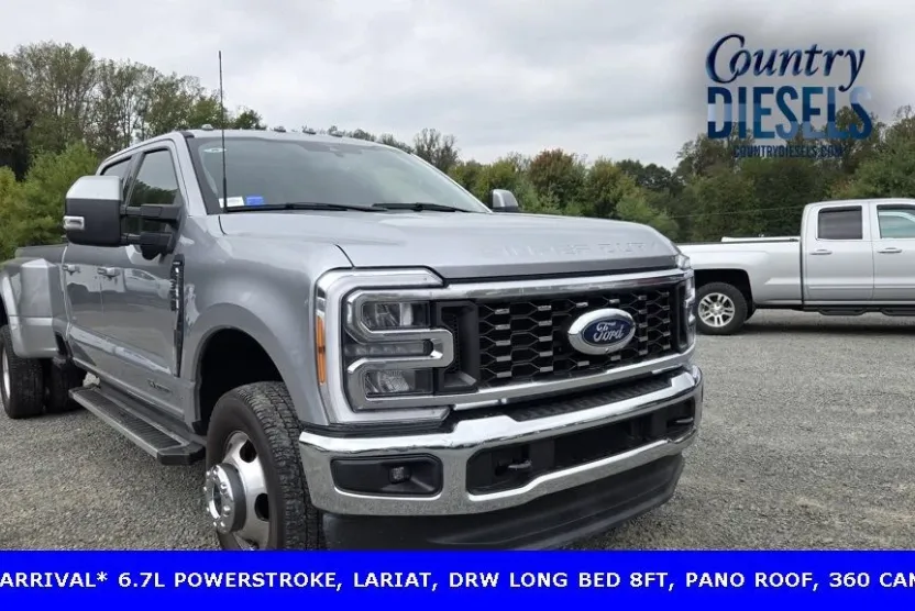 2023 Ford F-350 Lariat photo 1