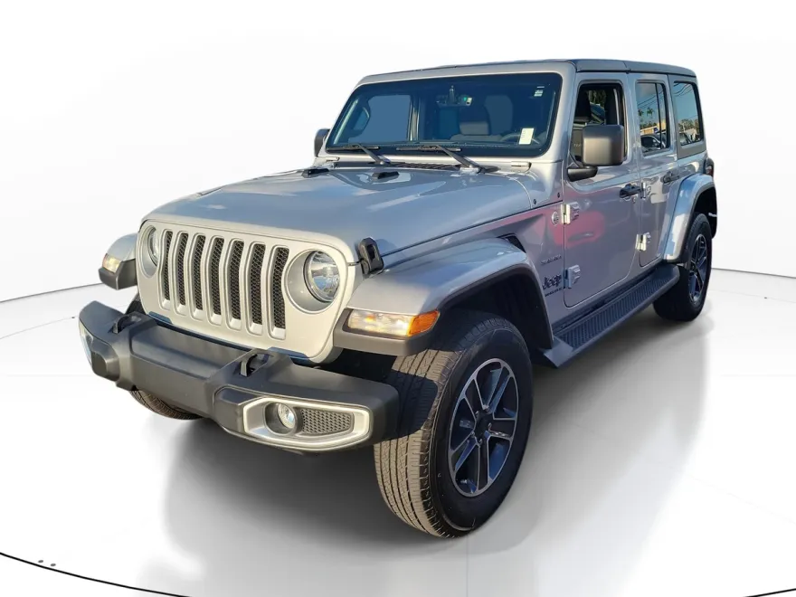 2023 Jeep Wrangler Sahara photo 1