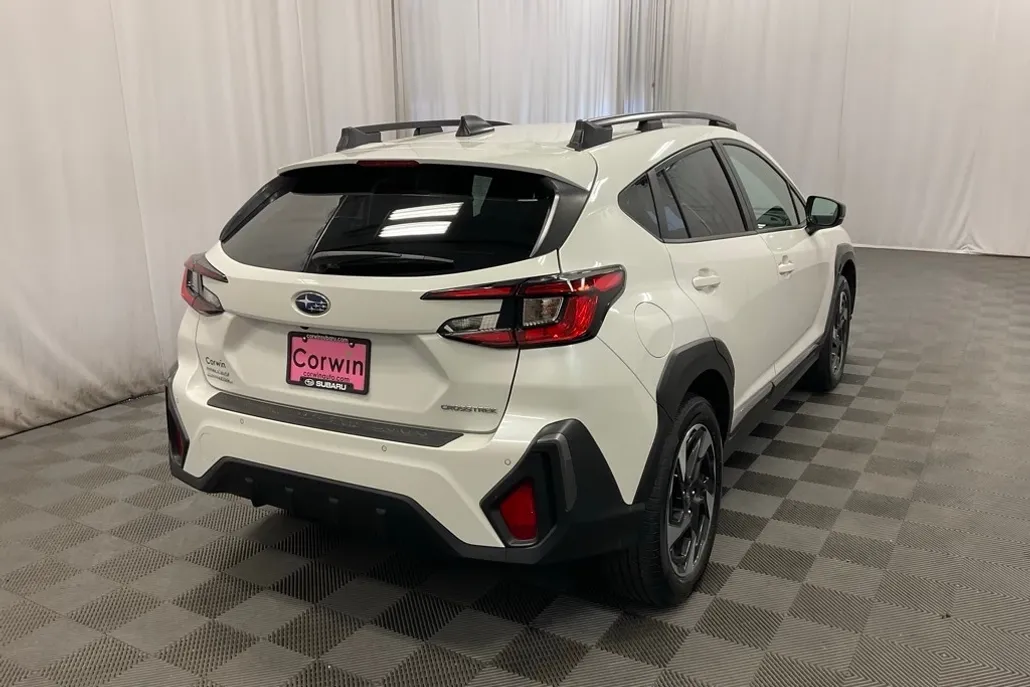 2024 Subaru Crosstrek Limited photo 1
