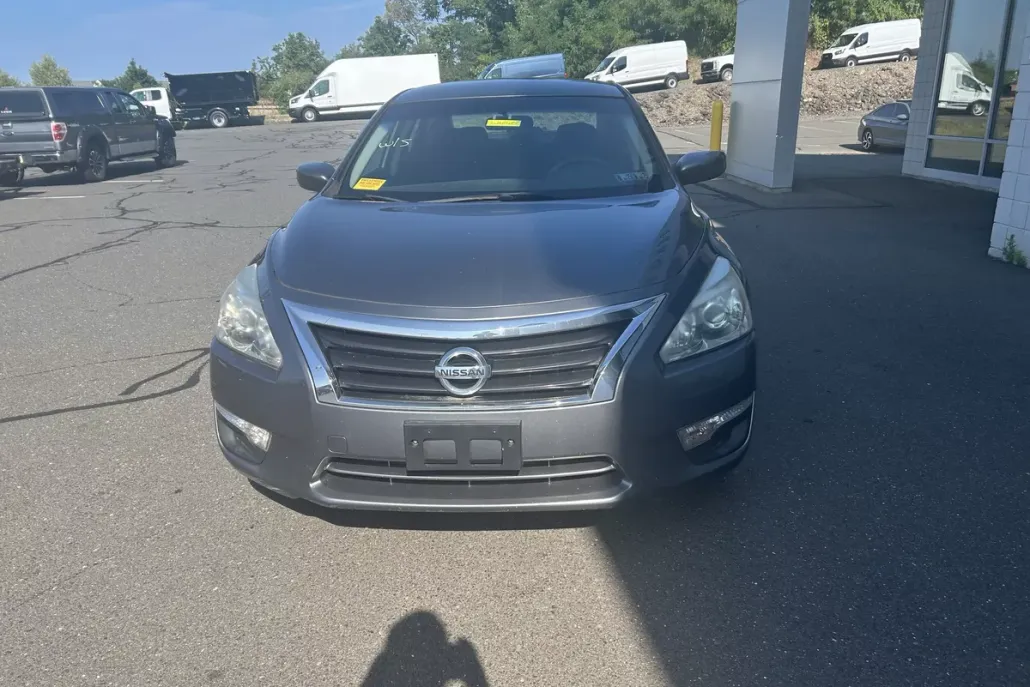 2014 Nissan Altima 2.5 S photo 1