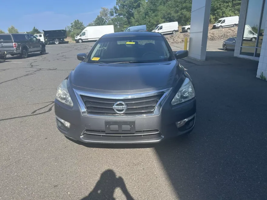 2014 Nissan Altima 2.5 S photo 1