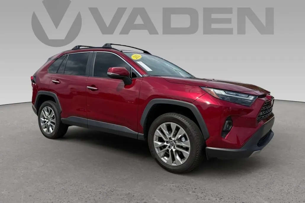 2023 Toyota RAV4 Limited photo 1