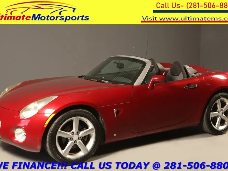 2009 Pontiac Solstice Convertible photo 1