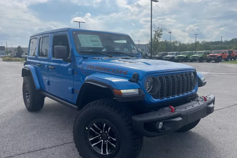 2025 Jeep Wrangler Rubicon X photo 1