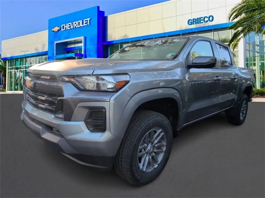 2026 Chevrolet Colorado LT photo 1