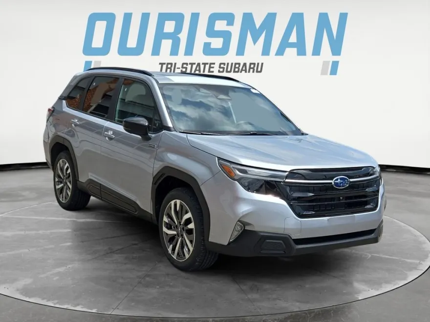 2025 Subaru Forester Touring photo 1