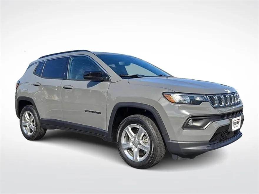 2023 Jeep Compass Latitude photo 1