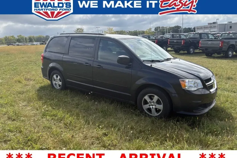 2012 Dodge Grand Caravan SXT photo 1