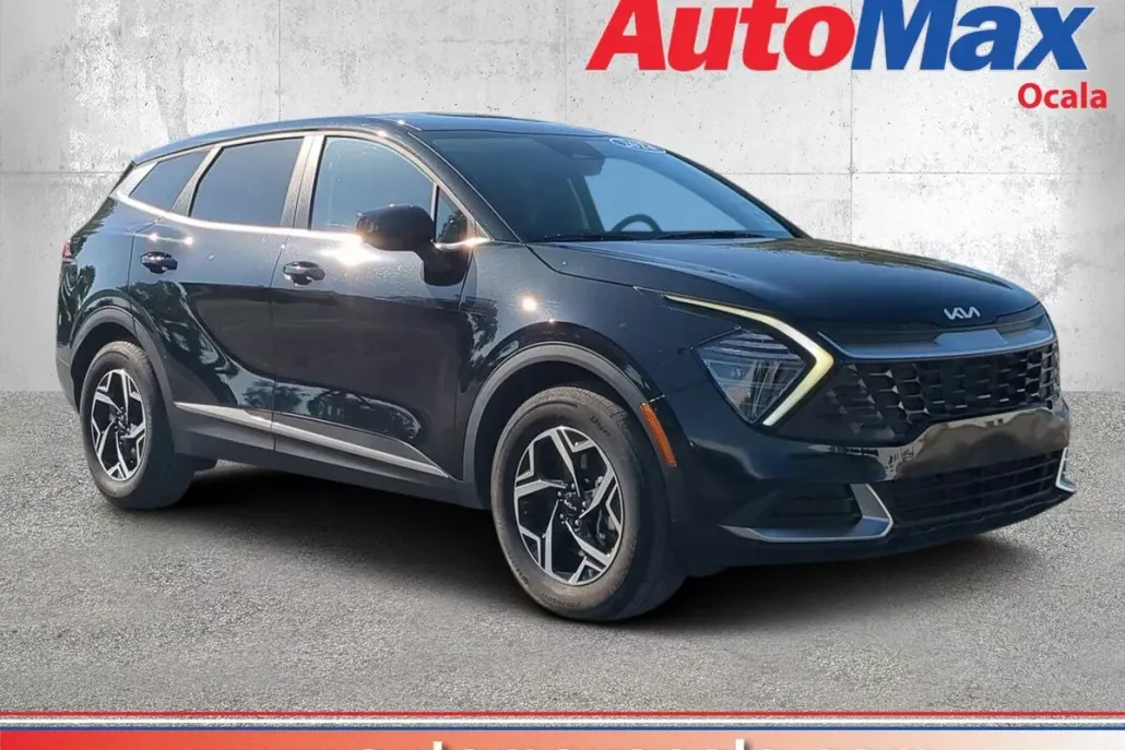 2024 Kia Sportage LX photo 1