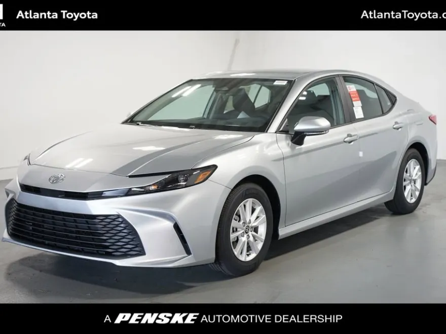 2026 Toyota Camry LE photo 1