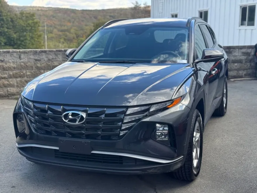2022 Hyundai Tucson SEL photo 1