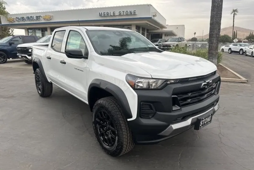 2026 Chevrolet Colorado Trail Boss photo 1