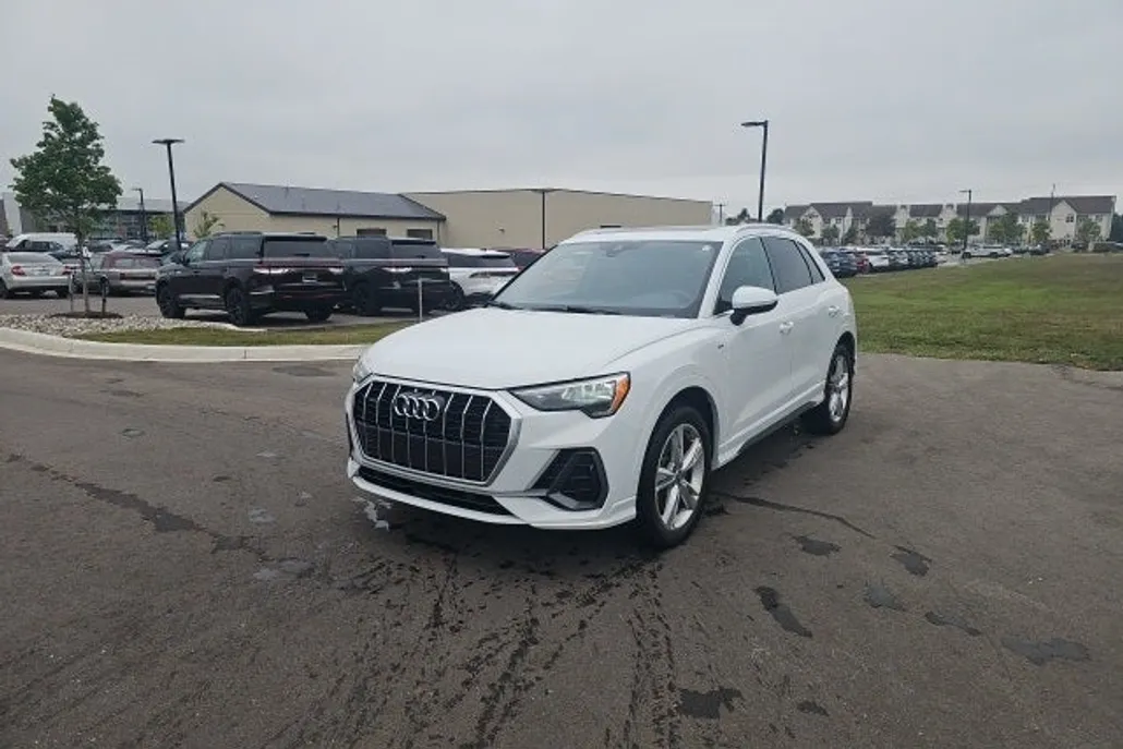 2020 Audi Q3 Premium S line photo 1