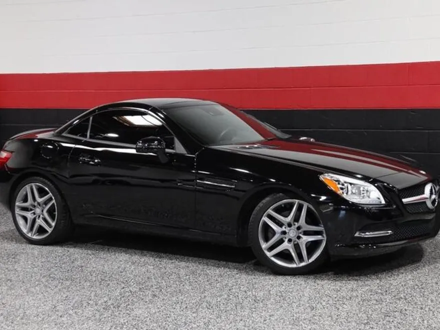 2016 Mercedes Benz SLK 300 photo 1