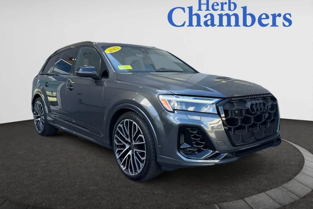 2025 Audi SQ7 Premium Plus photo 1