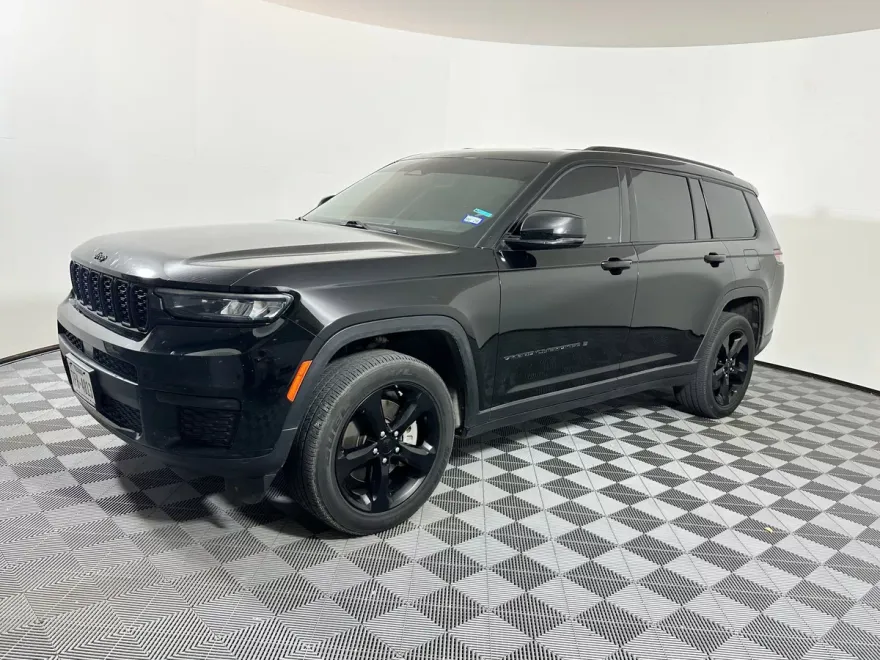 2023 Jeep Grand Cherokee Altitude photo 1