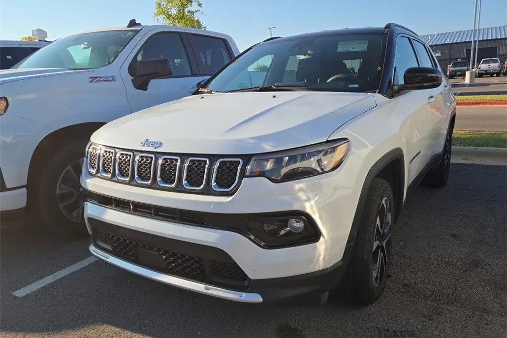 2023 Jeep Compass Limited photo 1