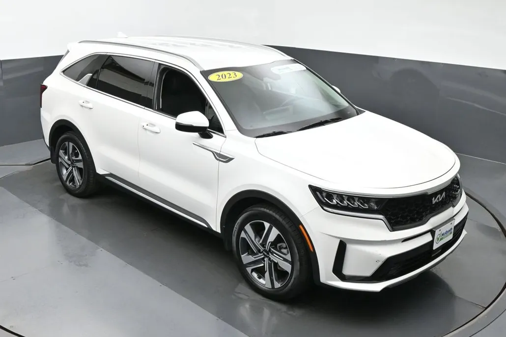 2023 Kia Sorento Hybrid EX photo 1