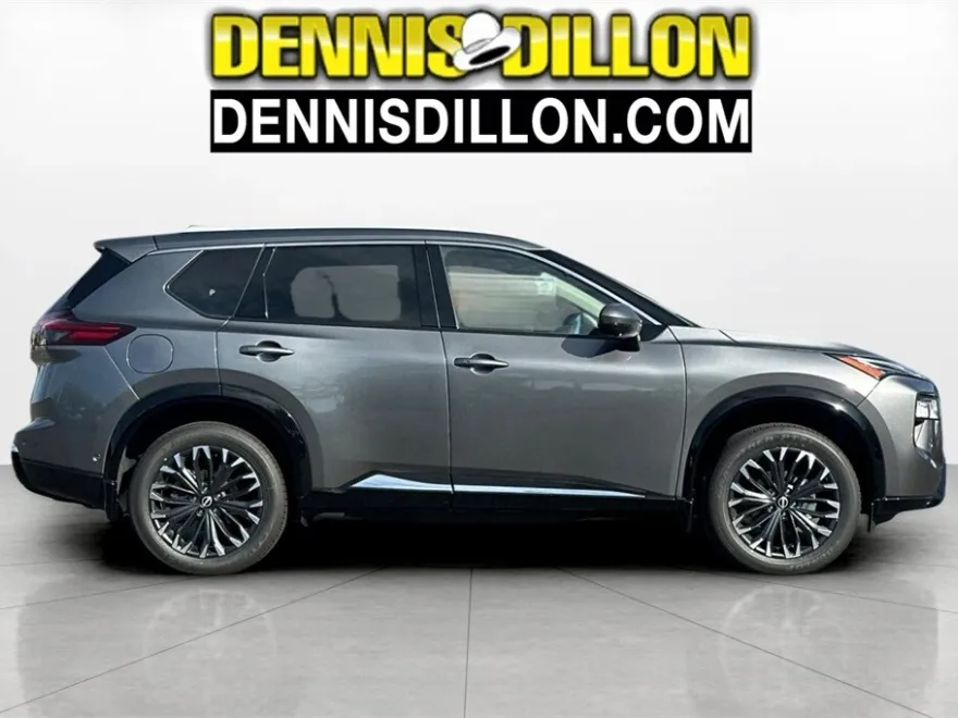 2026 Nissan Rogue Platinum photo 1