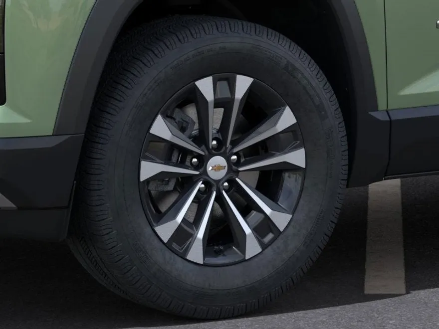 2025 Chevrolet Equinox LT photo 9