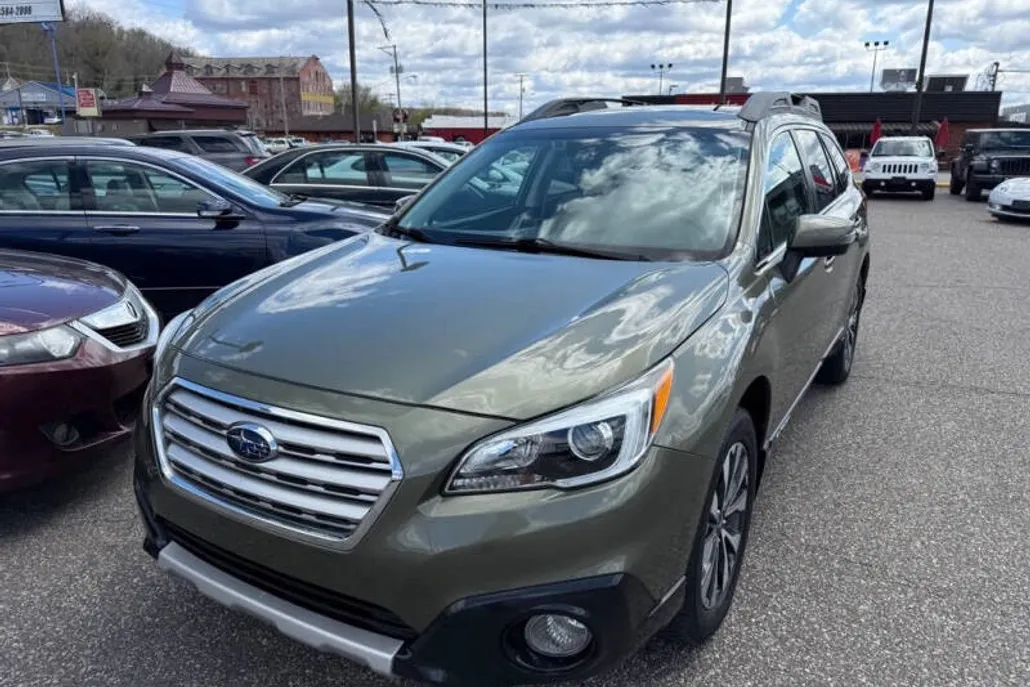 2017 Subaru Outback 2.5i Limited photo 1