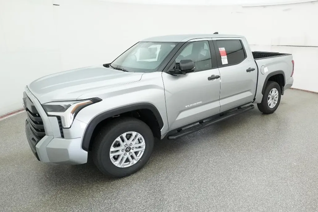 2026 Toyota Tundra SR5 CrewMax photo 1