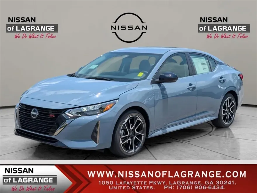 2025 Nissan Sentra SR photo 1