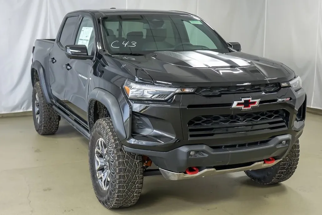 2026 Chevrolet Colorado ZR2 photo 1