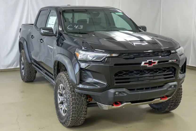 2026 Chevrolet Colorado ZR2 photo 1