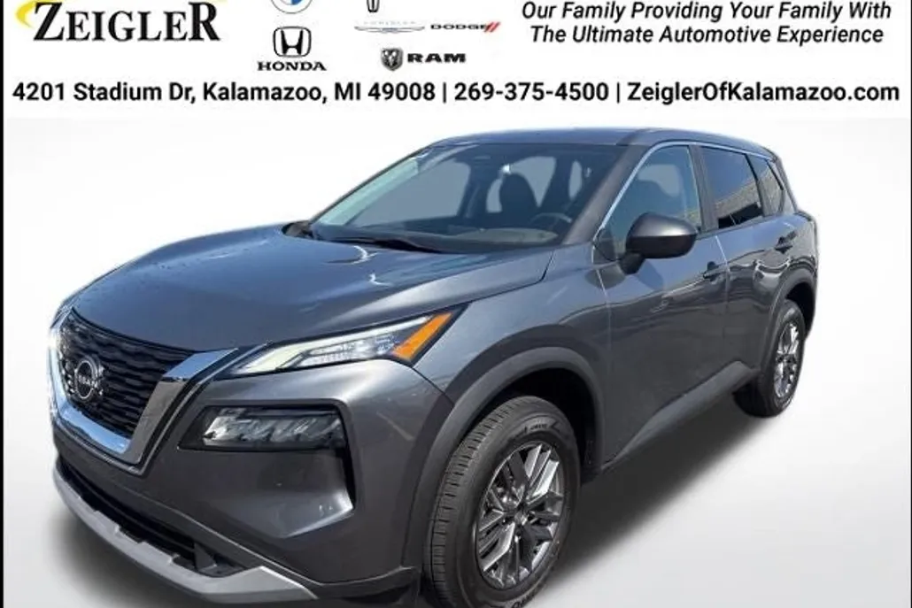 2023 Nissan Rogue S AWD photo 1