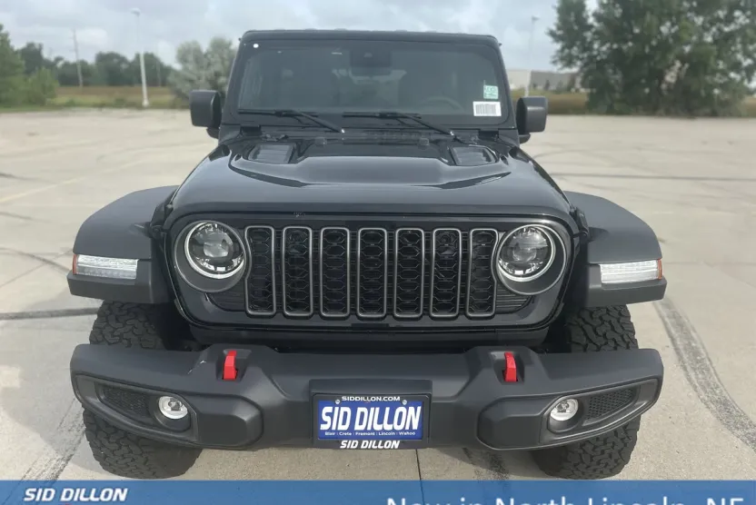 2025 Jeep Wrangler Rubicon photo 1
