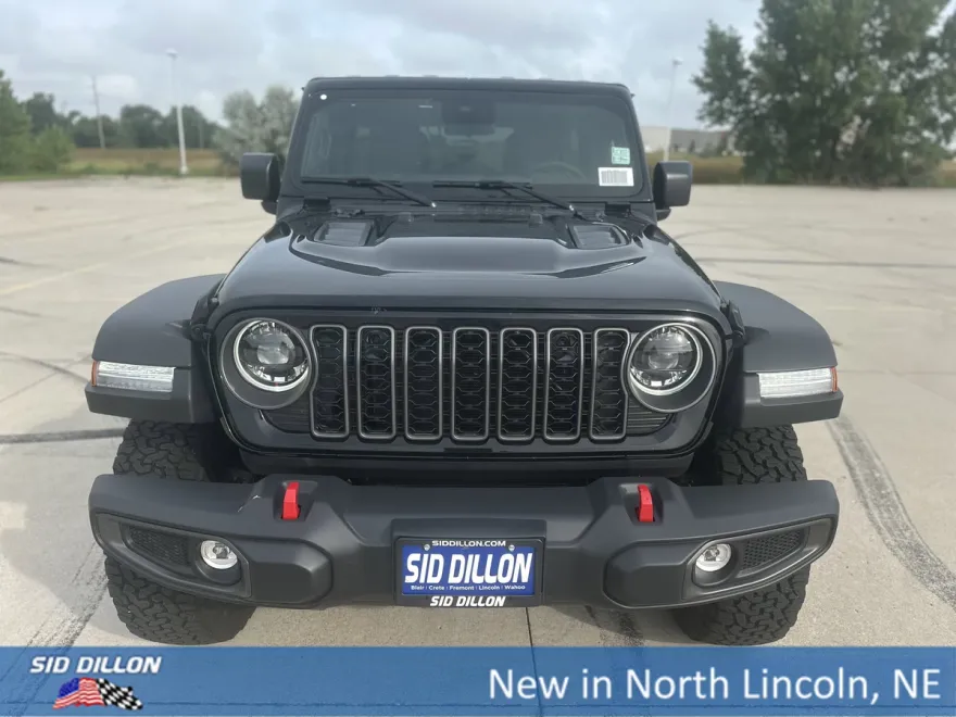 2025 Jeep Wrangler Rubicon photo 1
