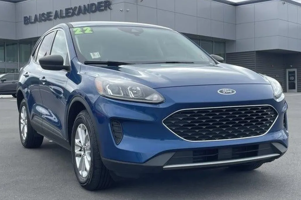 2022 Ford Escape SE photo 1