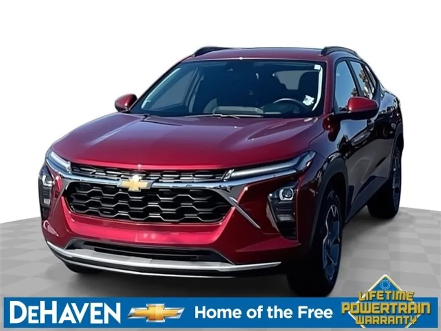 2024 Chevrolet Trax LT photo 1