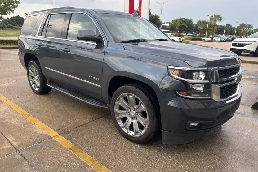 2020 Chevrolet Tahoe LT photo 1