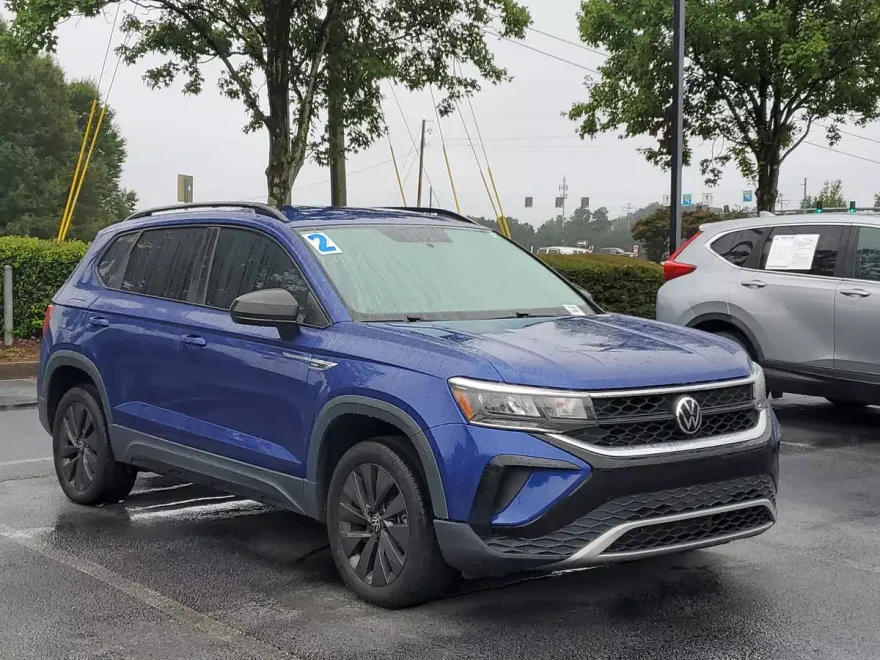 2022 Volkswagen Taos S photo 1
