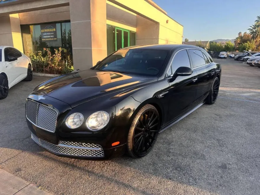 2014 Bentley Flying Spur photo 1