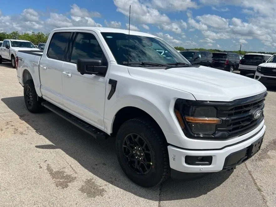 2025 Ford F-150 XLT photo 1
